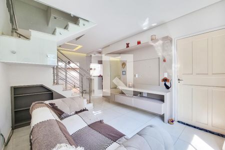 Sala de casa de condomínio para alugar com 3 quartos, 80m² em Chácaras São José, São José dos Campos