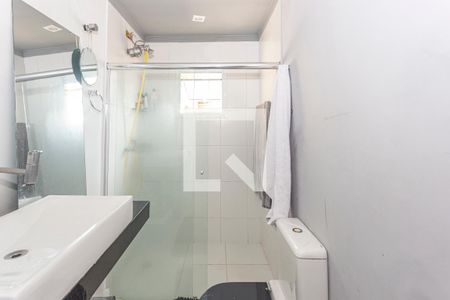 Casa à venda com 95m², 3 quartos e 1 vaga Casa à venda com 95m², 3 quartos e 1 vagaBanheiro da Suíte