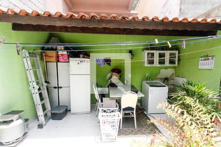 Casa à venda com 160m², 3 quartos e 2 vagasÁrea Externa
