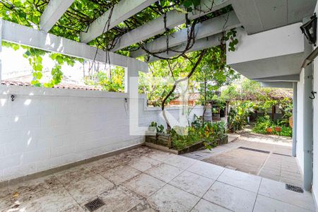 Casa para alugar com 400m², 3 quartos e 6 vagasVaranda