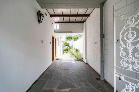 Casa para alugar com 400m², 3 quartos e 6 vagasGaragem