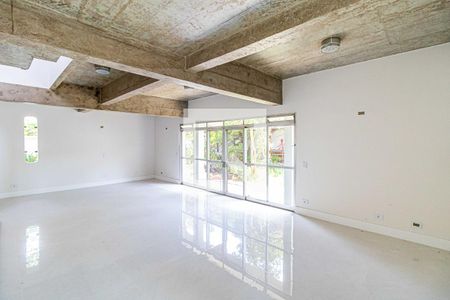 Sala de casa para alugar com 3 quartos, 400m² em Caxingui, São Paulo
