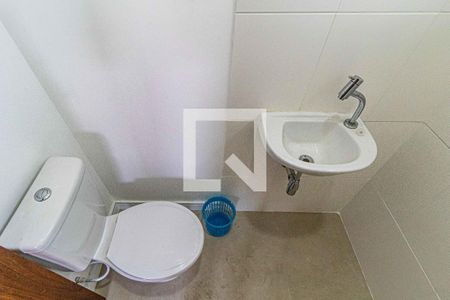 Casa para alugar com 400m², 3 quartos e 6 vagasBanheiro de serviço