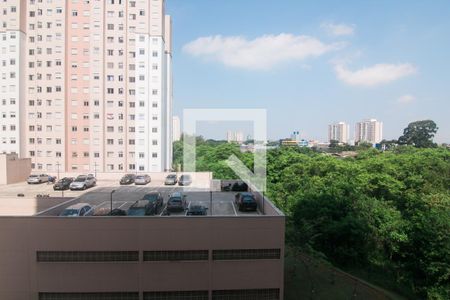 Quarto 1 de apartamento para alugar com 2 quartos, 40m² em Parque Bristol, São Paulo