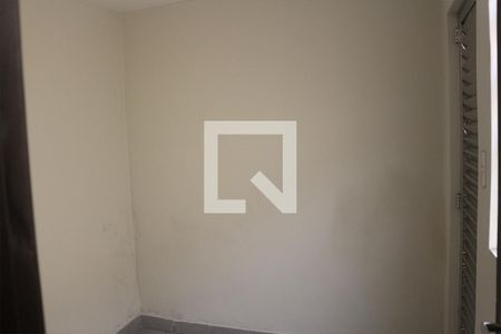 Casa à venda com 240m², 2 quartos e 3 vagasEscritório