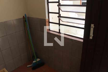 Casa à venda com 240m², 2 quartos e 3 vagasLavanderia