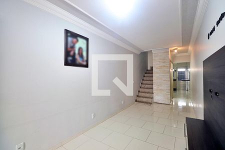 Sala de casa à venda com 2 quartos, 70m² em Jardim Utinga, Santo André
