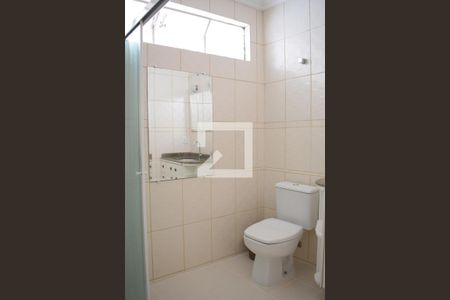 Casa de condomínio para alugar com 117m², 3 quartos e 4 vagasBanheiro 1