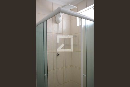 Casa de condomínio para alugar com 117m², 3 quartos e 4 vagasBanheiro 1