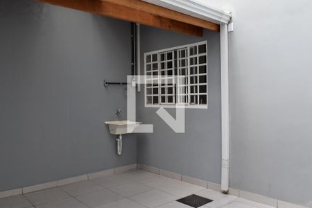 Casa de condomínio para alugar com 117m², 3 quartos e 4 vagasQuintal