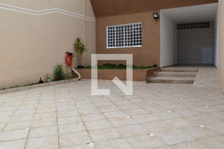 Casa de condomínio para alugar com 117m², 3 quartos e 4 vagasQuintal