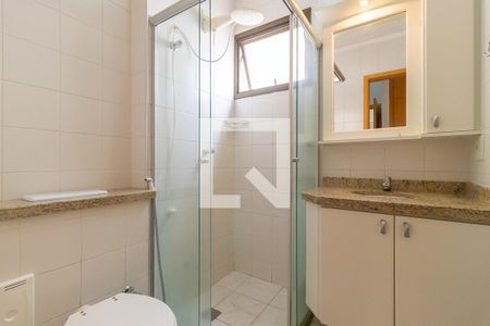 Banheiro da suíte de apartamento para alugar com 2 quartos, 85m² em Jardim Planalto, Campinas