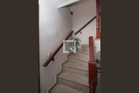 Escada de casa à venda com 3 quartos, 200m² em Vila Portugal, São Paulo