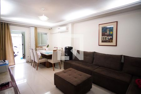 Sala de casa para alugar com 3 quartos, 220m² em Novo Aarão Reis, Belo Horizonte