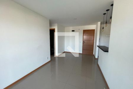 Sala de apartamento para alugar com 2 quartos, 75m² em Jardim Primavera, Duque de Caxias