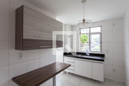 Apartamento à venda com 75m², 3 quartos e 2 vagasCozinha