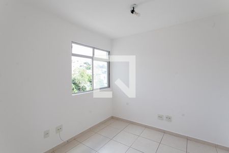 Apartamento à venda com 75m², 3 quartos e 2 vagasQuarto 2