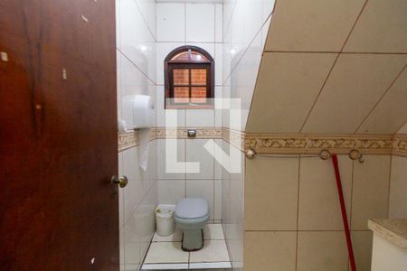 Casa à venda com 300m², 4 quartos e sem vaga Casa à venda com 300m², 4 quartos e sem vagaBanheiro 6