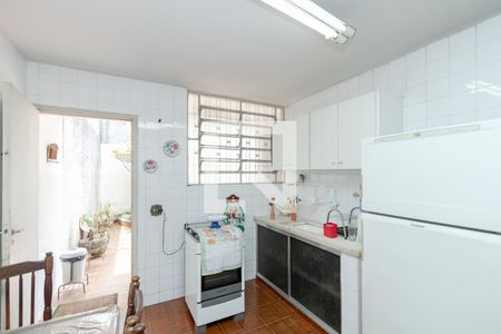 Casa à venda com 170m², 3 quartos e 2 vagas Casa à venda com 170m², 3 quartos e 2 vagasCozinha