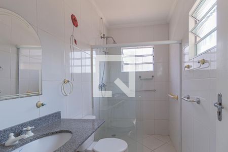 Casa à venda com 293m², 3 quartos e 3 vagasBanheiro da suíte 1