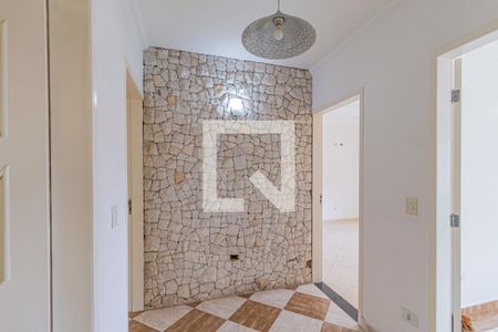 Casa à venda com 293m², 3 quartos e 3 vagasCorredor interno