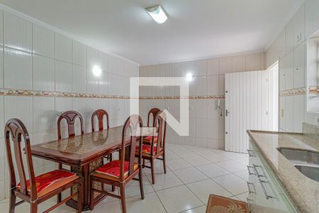 Casa à venda com 293m², 3 quartos e 3 vagasCozinha