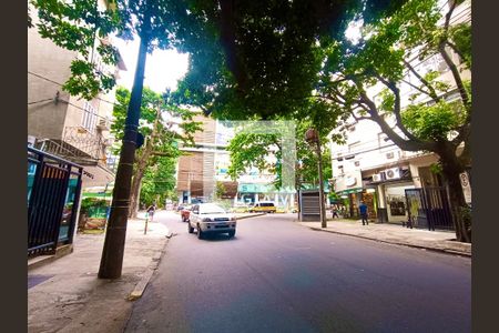 Apartamento para alugar com 160m², 3 quartos e 1 vagaVista da Rua