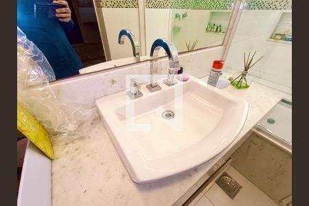 Apartamento para alugar com 160m², 3 quartos e 1 vagaSuíte banheiro 