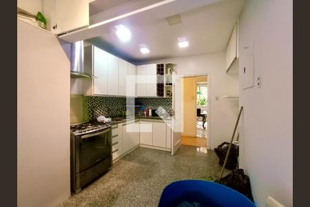 Apartamento para alugar com 160m², 3 quartos e 1 vagaCopa / Cozinha 