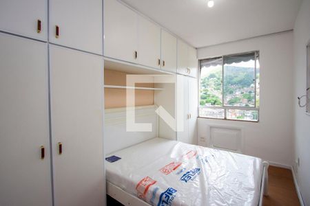 Quarto 1 de apartamento para alugar com 2 quartos, 59m² em São Lourenço, Niterói
