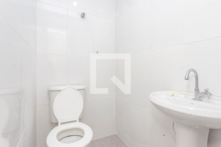 Casa à venda com 108m², 4 quartos e 1 vaga Casa à venda com 108m², 4 quartos e 1 vagaBanheiro Suite 2