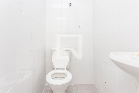 Casa à venda com 108m², 4 quartos e 1 vaga Casa à venda com 108m², 4 quartos e 1 vagaBanheiro Suite 2