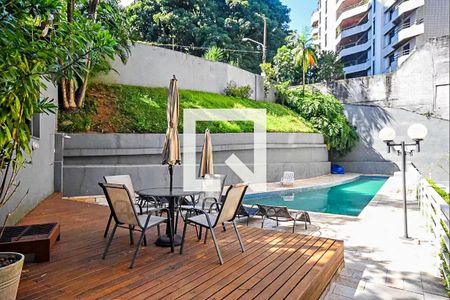 Apartamento à venda com 93m², 1 quarto e 2 vagasÁrea comum - Piscina