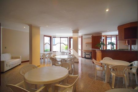 Apartamento à venda com 212m², 3 quartos e 2 vagasÁrea comum - Salão de festas