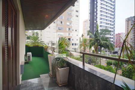 Apartamento à venda com 212m², 3 quartos e 2 vagasVista do Quarto 1