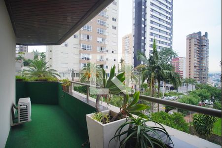 Apartamento à venda com 212m², 3 quartos e 2 vagasVaranda do Quarto 2