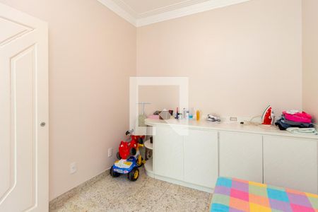 Casa à venda com 550m², 5 quartos e 6 vagasQuarto - Área de Serviço