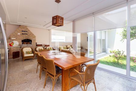 Casa à venda com 550m², 5 quartos e 6 vagasEspaço Gourmet