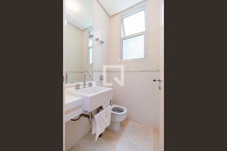 Casa à venda com 550m², 5 quartos e 6 vagasLavabo