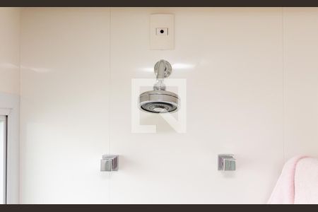 Casa à venda com 550m², 5 quartos e 6 vagasDetalhe - Banheiro