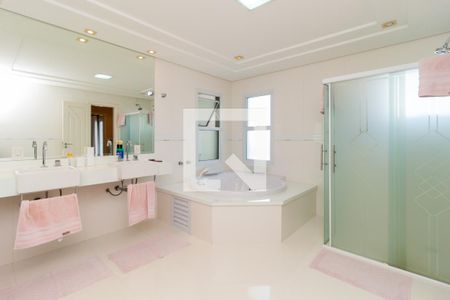 Casa à venda com 550m², 5 quartos e 6 vagasBanheiro