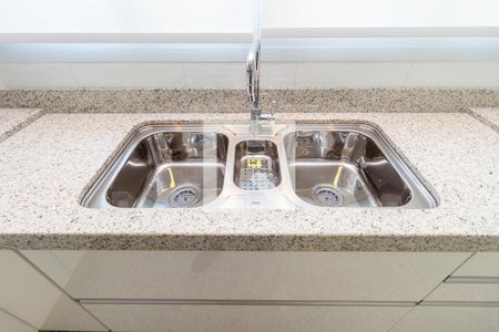 Casa à venda com 550m², 5 quartos e 6 vagasDetalhe - Cozinha