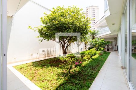 Casa à venda com 550m², 5 quartos e 6 vagasJardim