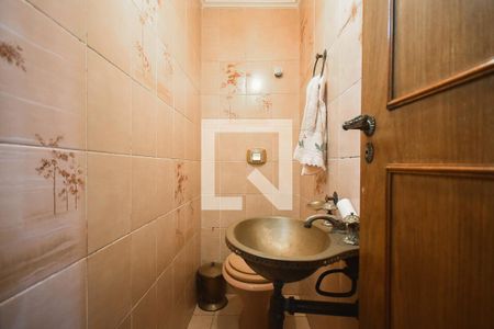 Lavabo de casa para alugar com 5 quartos, 330m² em Vila Inah, São Paulo