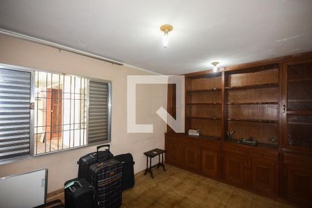 Escritório de casa para alugar com 5 quartos, 330m² em Vila Inah, São Paulo