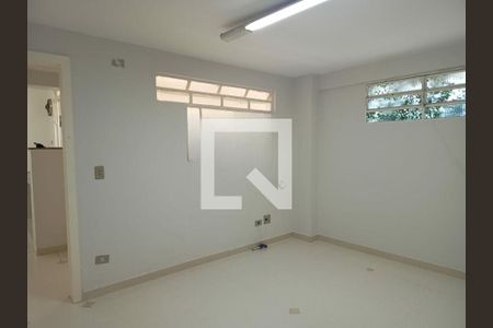 Casa à venda com 3 quartos, 110m² em Carandiru, São Paulo