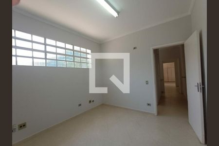 Casa à venda com 3 quartos, 110m² em Carandiru, São Paulo