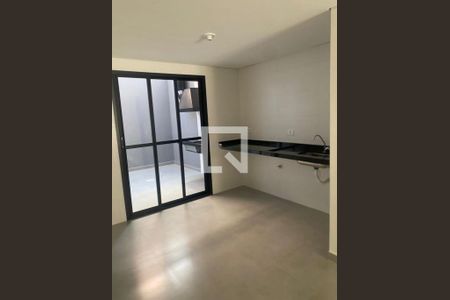 Casa à venda com 3 quartos, 105m² em Vila Nhocuné, São Paulo