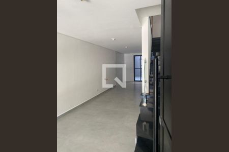 Casa à venda com 3 quartos, 105m² em Vila Nhocuné, São Paulo