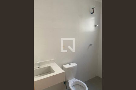 Casa à venda com 3 quartos, 105m² em Vila Nhocuné, São Paulo